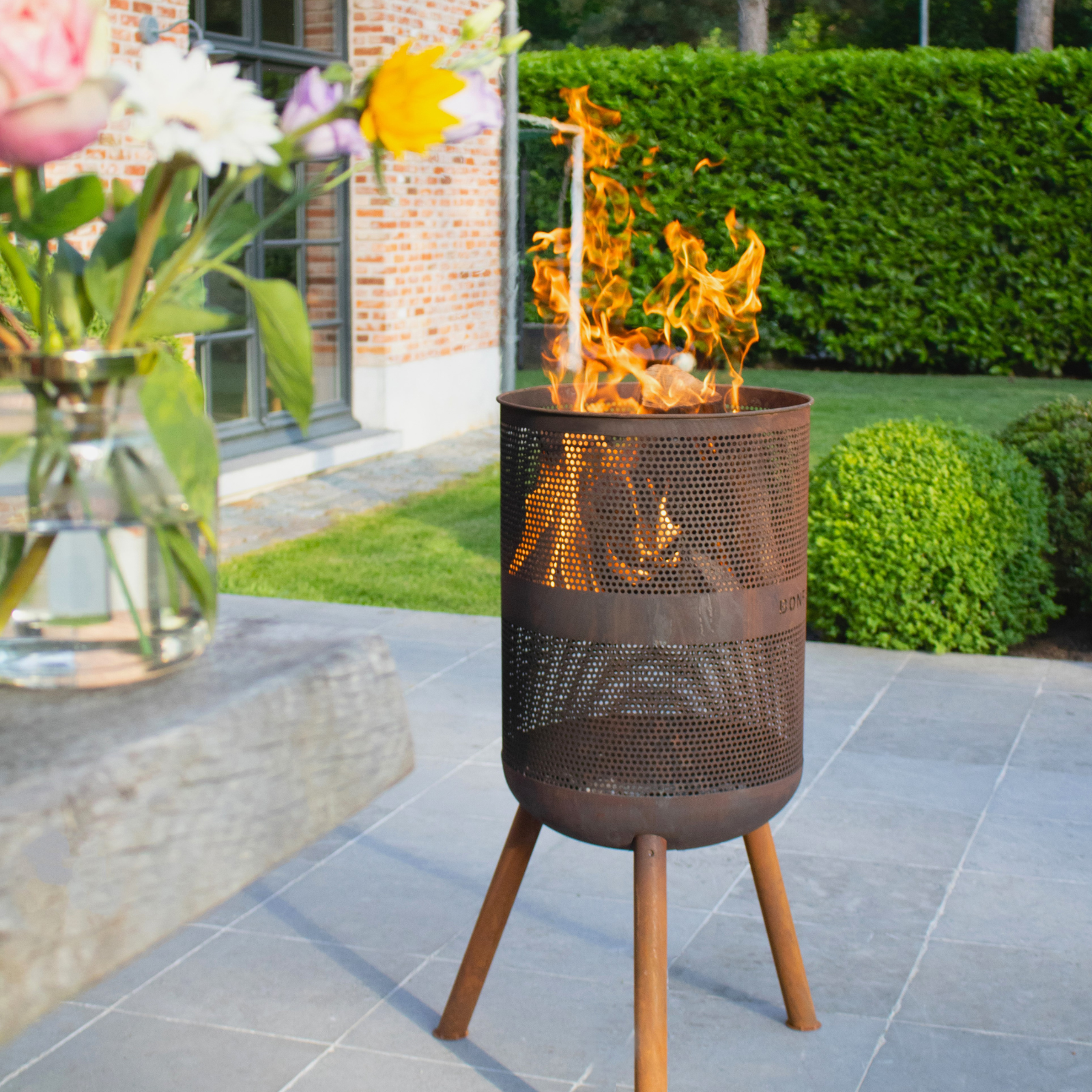 Bonfeu Bonves 34 Garden Fire Basket Grill - Corten