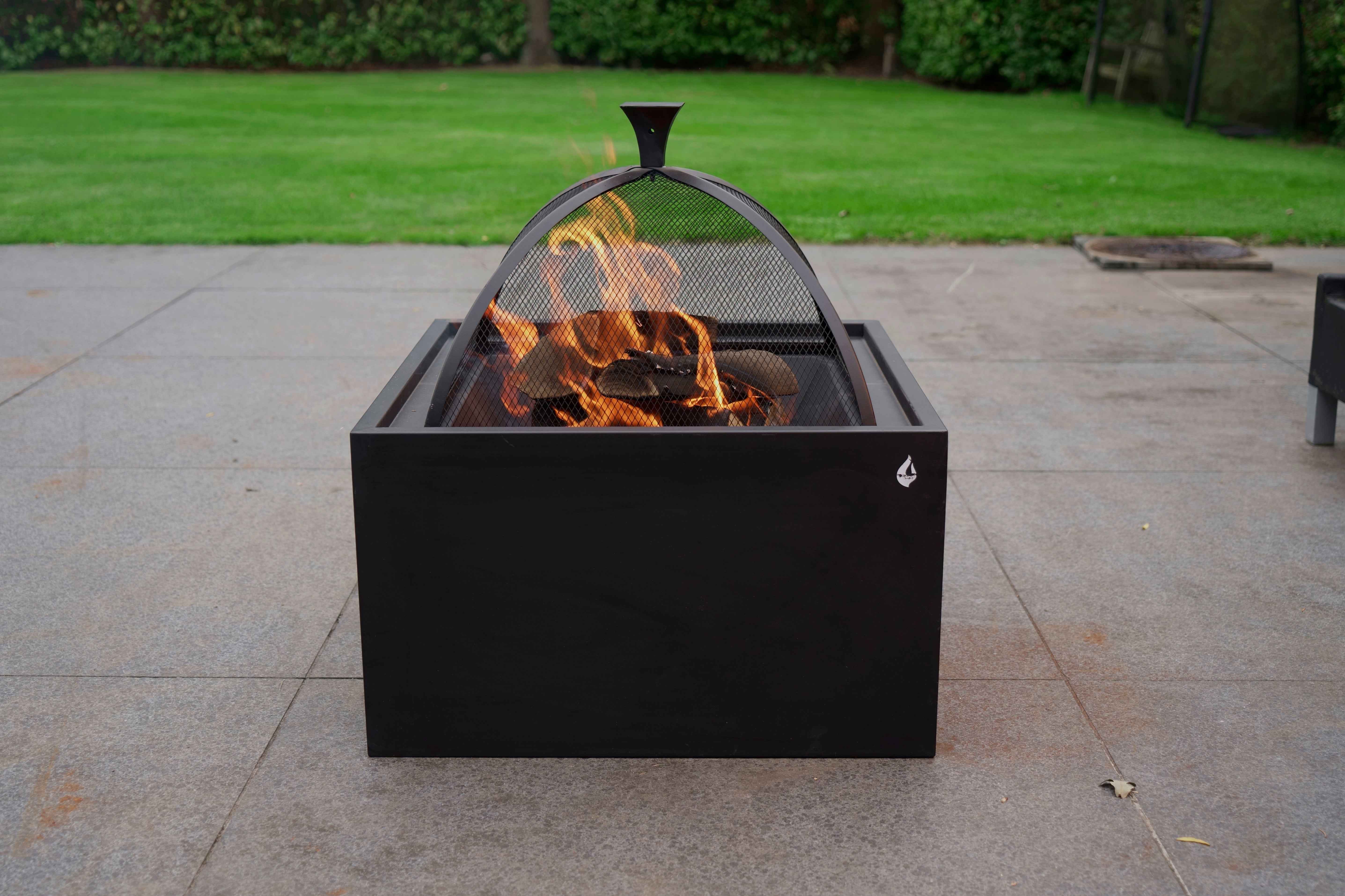 HEAT 3-in-1 Fire basket, Grill, & Side Table