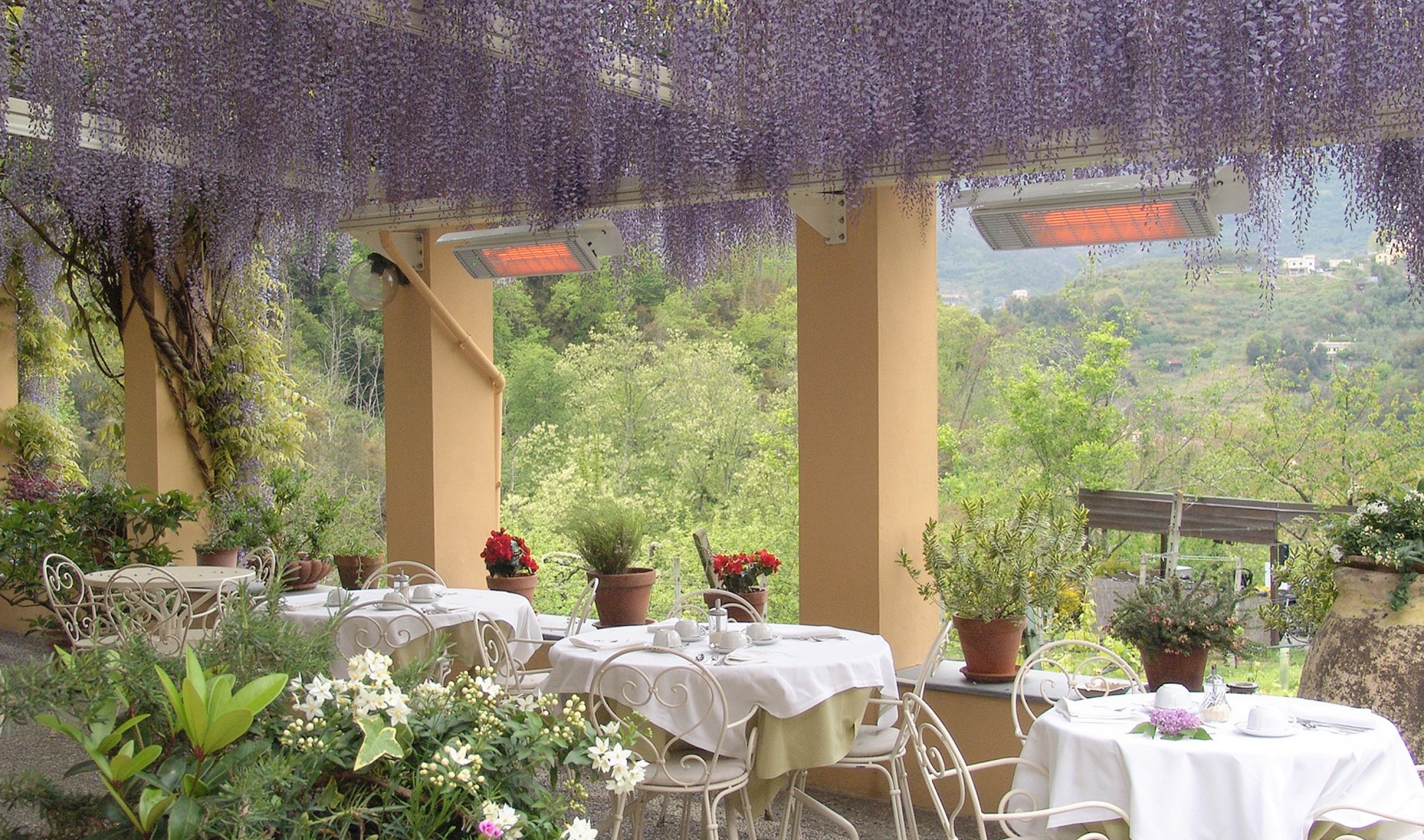 Spot 2800W Electric Radiant Heater